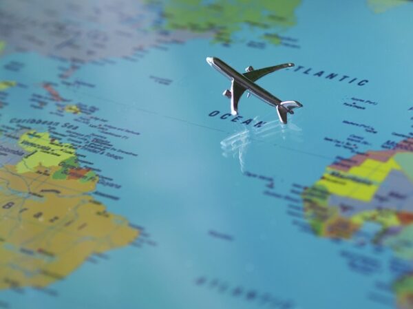 Flytning til udlandet – dét skal du huske af det juridiske